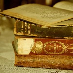 Букинистические и антикварные книги